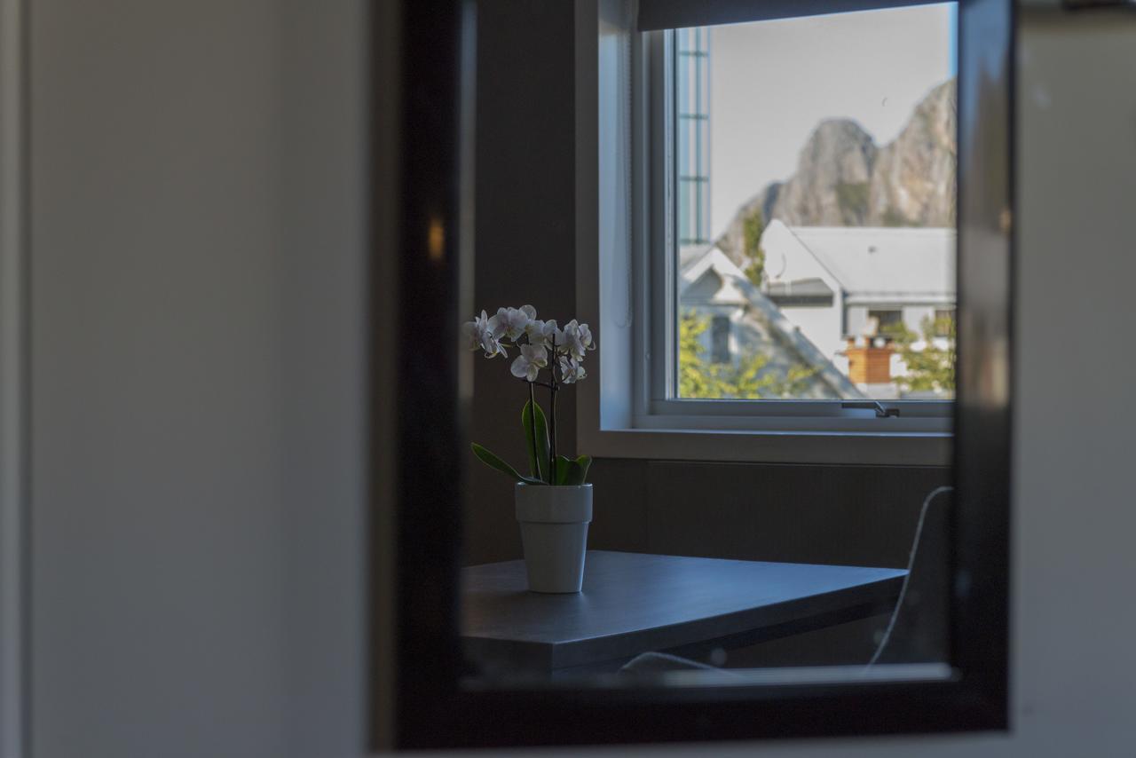 Fast Hotel スヴォルヴァール エクステリア 写真
